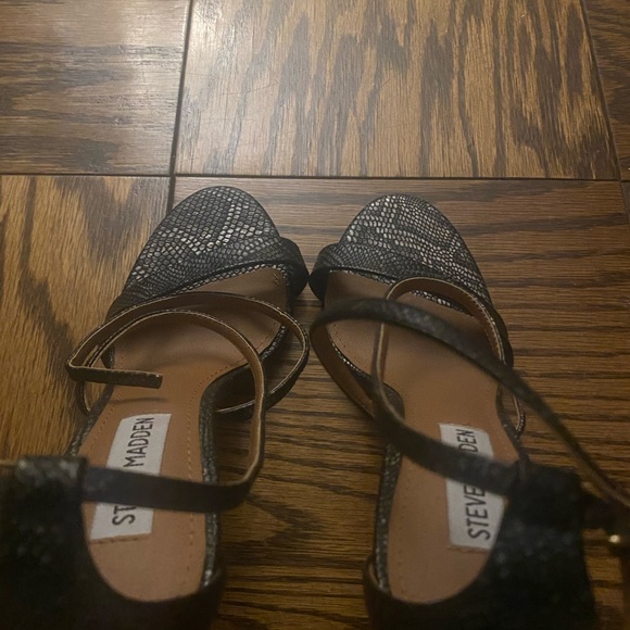 Steve Madden Heels. - Picture 3 of 4